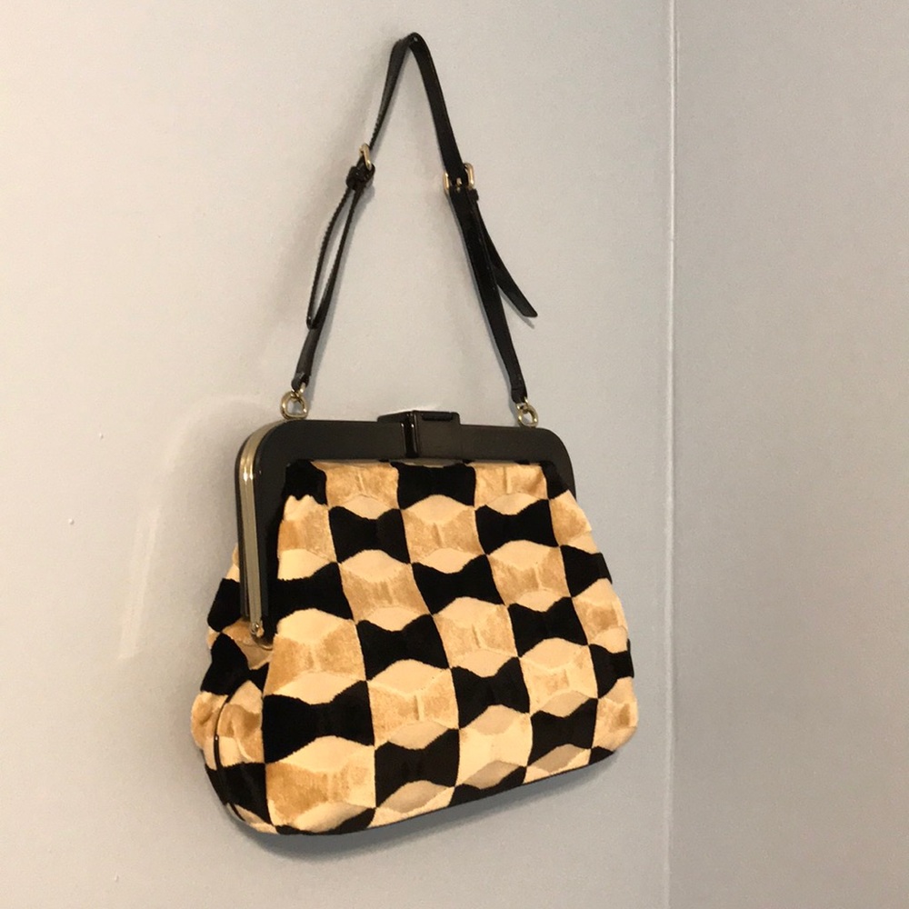 Kate Spade Marga Bag - Classic, Abstract Bow Purse - Picture 5 of 14